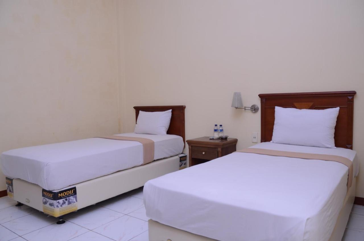 Hotel Anggrek Aceh Banda Aceh Exterior foto
